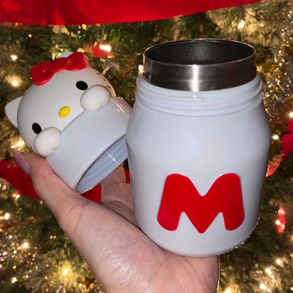 NEW HELLO KITTY STAINLESS STEEL BOTTLES. - Picture 3 of 4